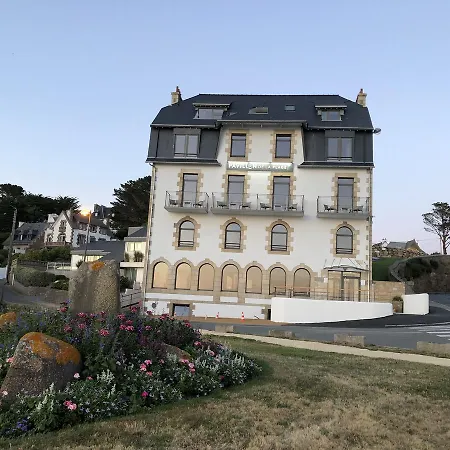 Pavillon De La ホテル 3*